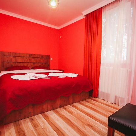 Bebo Babu Guest House Koetaisi Buitenkant foto