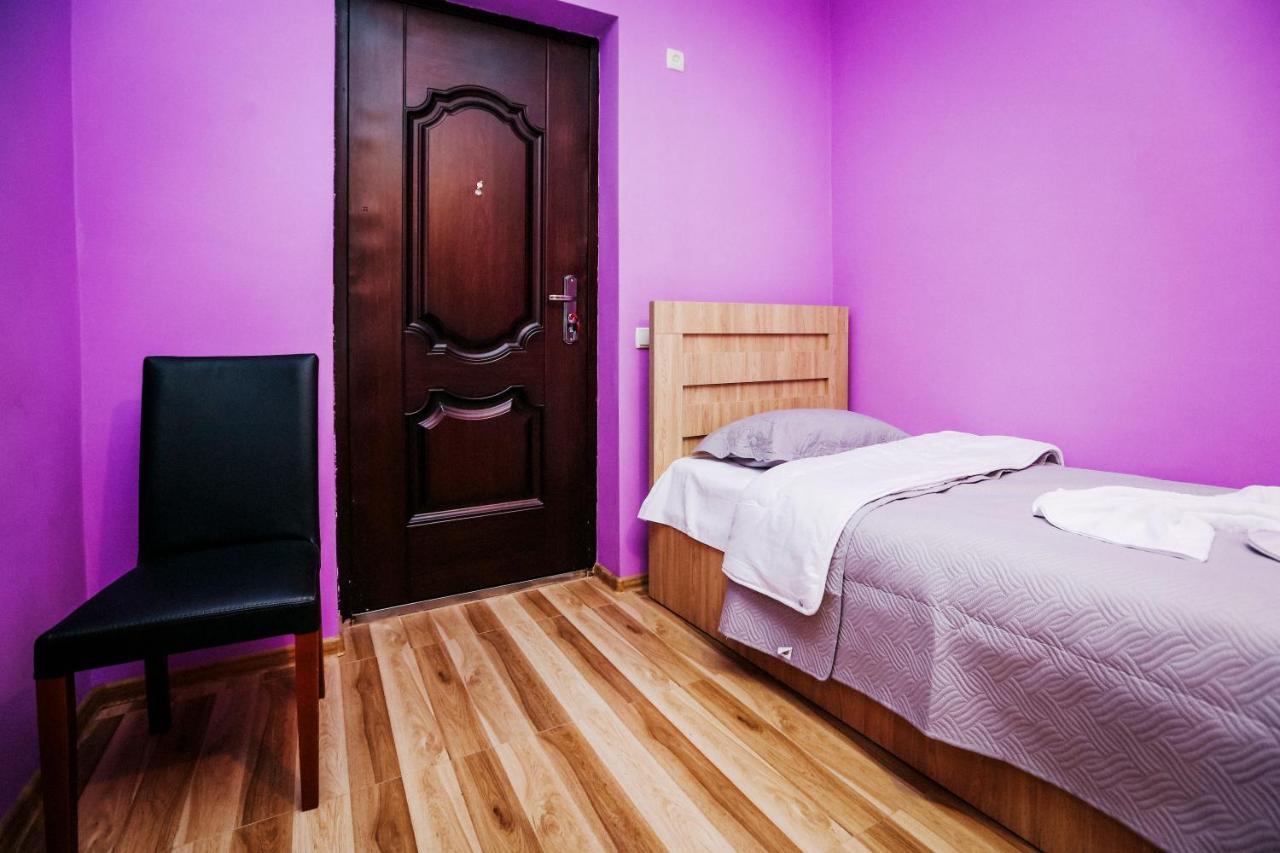 Bebo Babu Guest House Koetaisi Buitenkant foto
